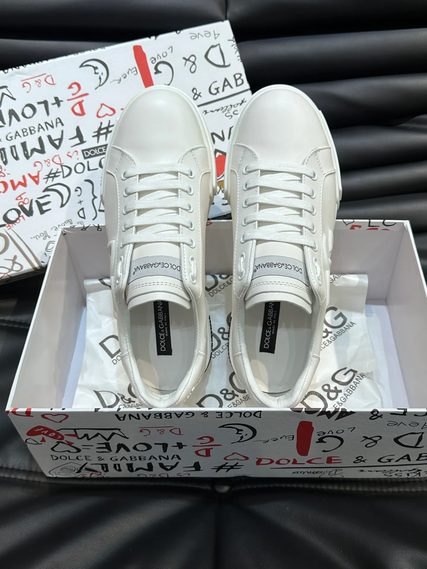 Men's shoes 💰p380 "DG" premium men's casual sports shoes! Imported original cowhide, imported original hardware, exquisite and luxurious, super A level! Compared with the genuine product at the counter, the version is no worse at all! Size:38-45 (46 customized)